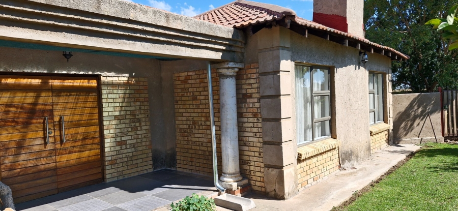 To Let 3 Bedroom Property for Rent in Pellissier Free State